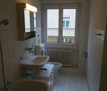 3-Zi Wohnung, 3.OG , günstig und zentral - Photo 2