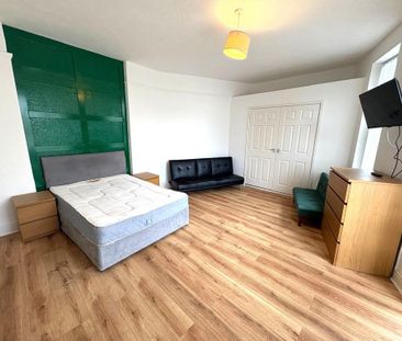 4 bedroom house share to rent - Photo 4