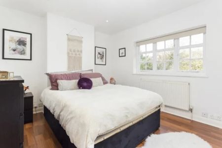 2 Bedroom Maisonette - Photo 4