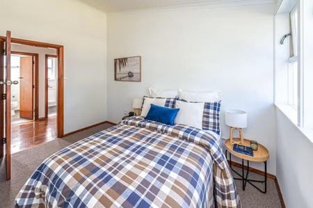 Renovated Gonville home - Photo 4