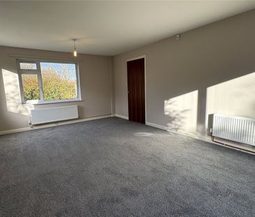 The Vicarage, Wombridge Road - Photo 3