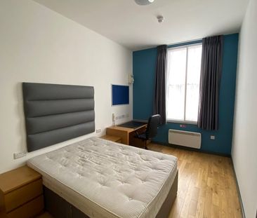 Room in a Shared Flat, Slater Street, L1 - Photo 2
