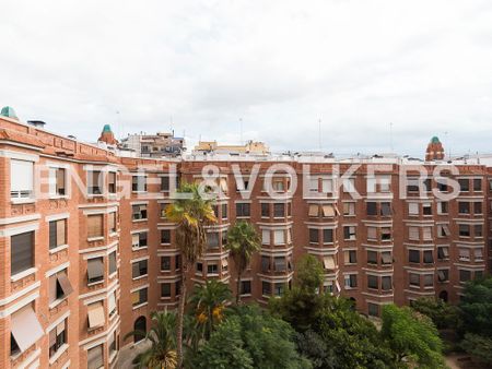 Apartamento de alquiler en Calle Maluquer, Arrancapins - Photo 2