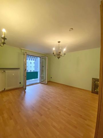 <h1 class="md:text-xl md:leading-6 mt-4 md:mt-10 lg:mb-6 mb-3 text-primary-500 font-semibold text-base leading-5"> Wohnung in Mannheim (Oststadt) </h1> - Photo 2