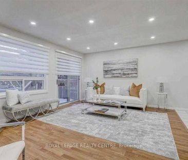 390 Wendron Crescent #Upper Unit - Photo 6