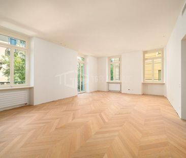 APPARTAMENTO DI CHARME A DUE PASSI DAL PARCO CIANI | A CHARMING FLA... - Foto 2