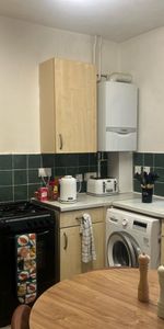 Room in a Shared House, Elswick Street, SW6 - Photo 3