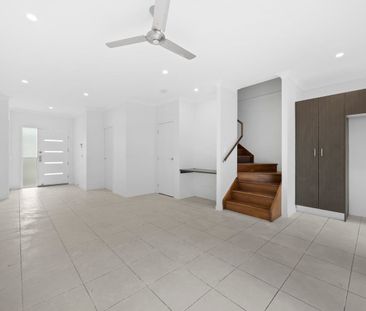 Three-Bedroom Townhouse in a Quiet Location - Photo 6