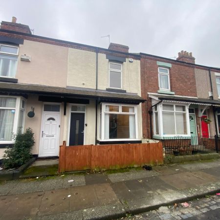 2 bed terraced house to rent in Lansdowne Street, Darlington - Photo 3