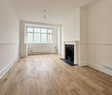 4 bedroom terraced house to rent - Photo 5