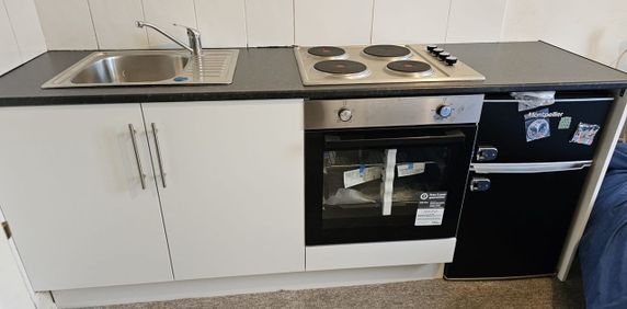 Studio Flat, Rising Sun, SE1 - Photo 2