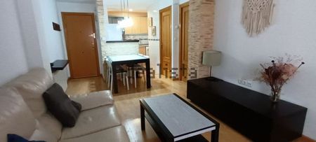 Alquiler de piso en Trinitat - Photo 2