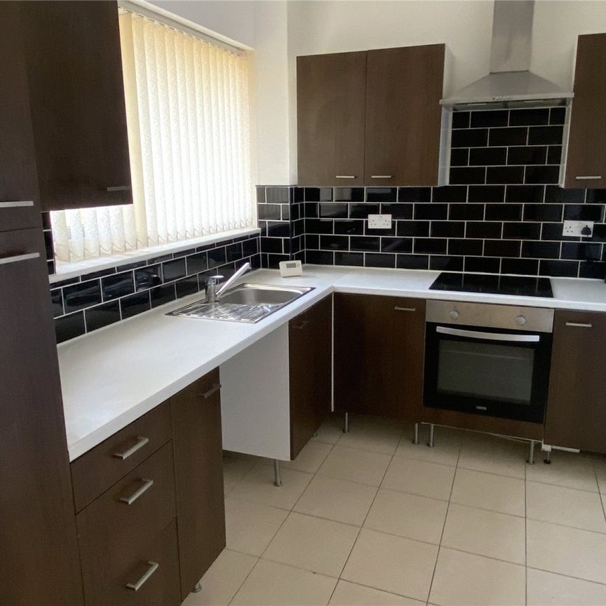 Bunkers Lane, Batley, WF17 - Photo 1