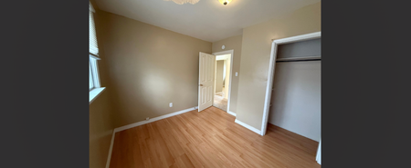 3 Bedroom Main Floor – Great Location! - Photo 5