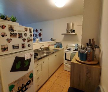 Meadowbank -1 brm unit - Photo 4