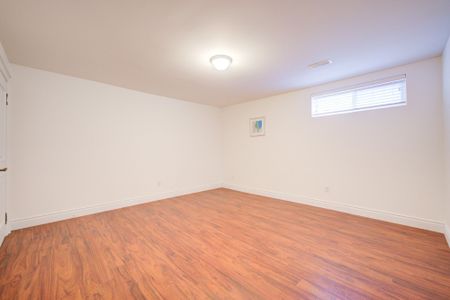 For Lease - 210 Maplehurst Avenue, Toronto, Ontario - Photo 4