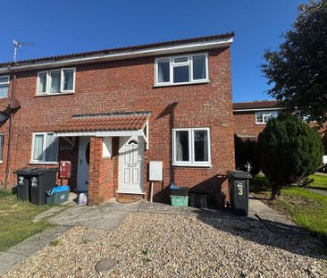 2 bedroom end of terrace house to rent - Photo 4