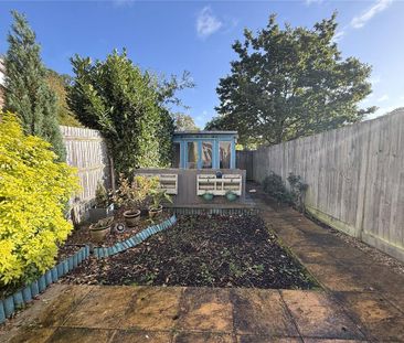 3 bedroom terraced house to rent - Photo 1