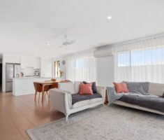 Bright, Airy & Beautiful 4x2 Family Home Near the Beach - Photo 4