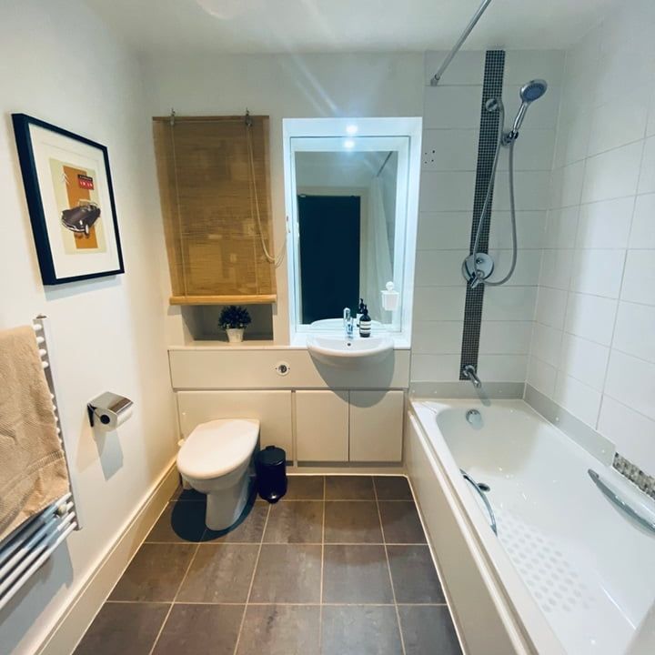 2 Bed Flat, Whitworth Street West, M1 - Photo 1