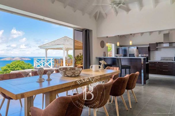 Villa très privée de 4 chambres sur les collines de Lorient. - Photo 1