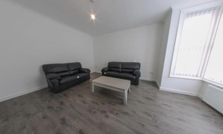 4 bedroom house to rent - Photo 3