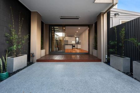 Vibrant Victorian with Bayside Prestige - Photo 5