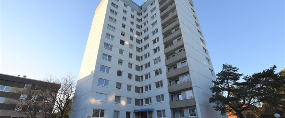 Frisch renovierte, große 3-Zimmer-Wohnung mit Balkon in Bad Schwartau - OTTO STÖBEN GmbH - Photo 1