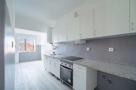 Amora, Setúbal Municipality - Photo 4