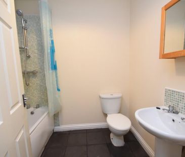 3 bedroom ground floor maisonette to rent - Photo 6