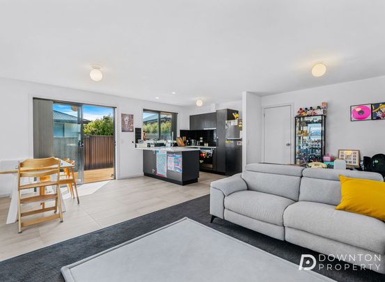 2/35 millview dr, oakdowns tas 7019 - Photo 1