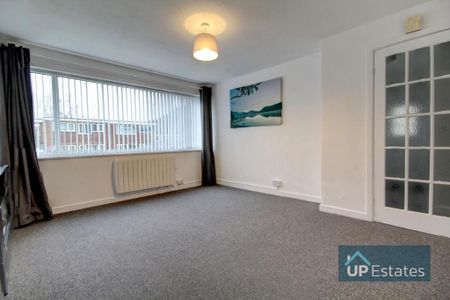 2 bedroom maisonette to rent - Photo 2