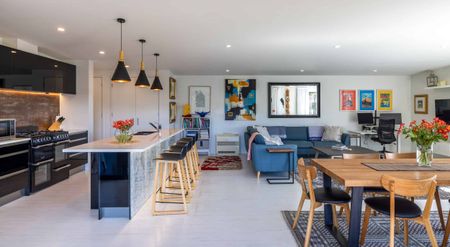 Haven on Queens - Executive Island Living - Photo 2