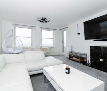 3 bedroom flat to rent - Photo 4