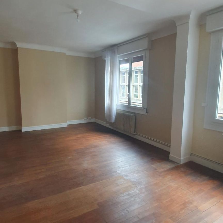 T1 situé rue Léon Blum - Photo 1