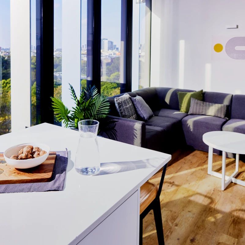 5 Bedroom Apartment - Photo 1