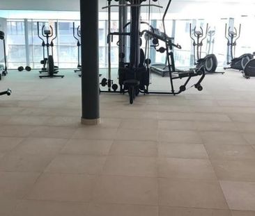 3 bedroom luxury Flat for rent in Estepona, Andalusia - Photo 1