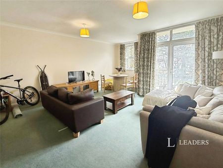 3 bedroom apartment to rent Mayfield House, Lansdown Road, GL50 - Photo 3