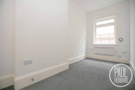 London Road North, Lowestoft, NR32 - Photo 2