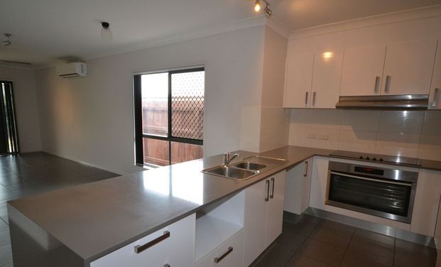 Low Maintenance Home - Photo 1