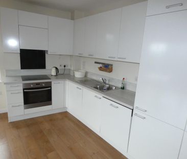 2 bedroom flat to rent - Photo 6