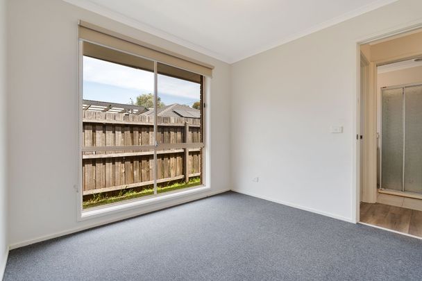 Spacious Family Home - Photo 1