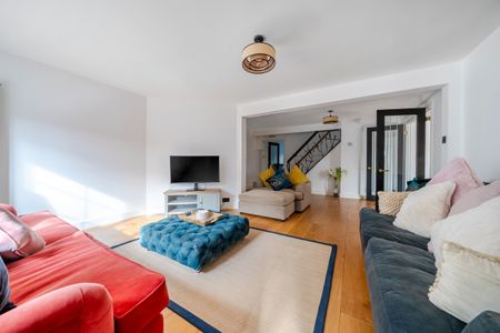 5 bedroom detached house to rent - Photo 5