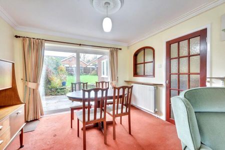 3 bedroom detached house to rent - Photo 3