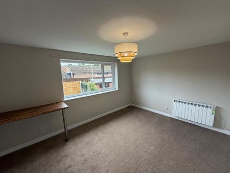 2 bedroom maisonette to rent - Photo 4