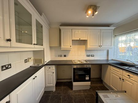 2 bedroom terraced house to rent - Photo 4