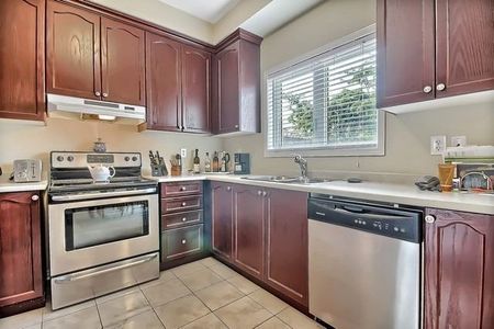 For Lease - 33 Chetholme Place, Halton Hills, Ontario - Photo 3