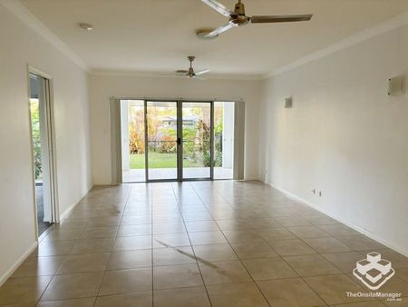 2 BEDROOM NON-FURNISHED GROUND NIT IN TROPICAL RESORT APARTMENTS - Photo 3