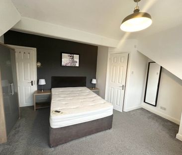 Landseer Grove (room 4), Bramley, Leeds - Photo 4