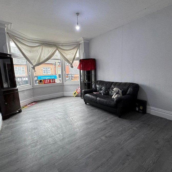 Evington Road, Leicester, England, LE2 1HL, United Kingdom - Photo 1